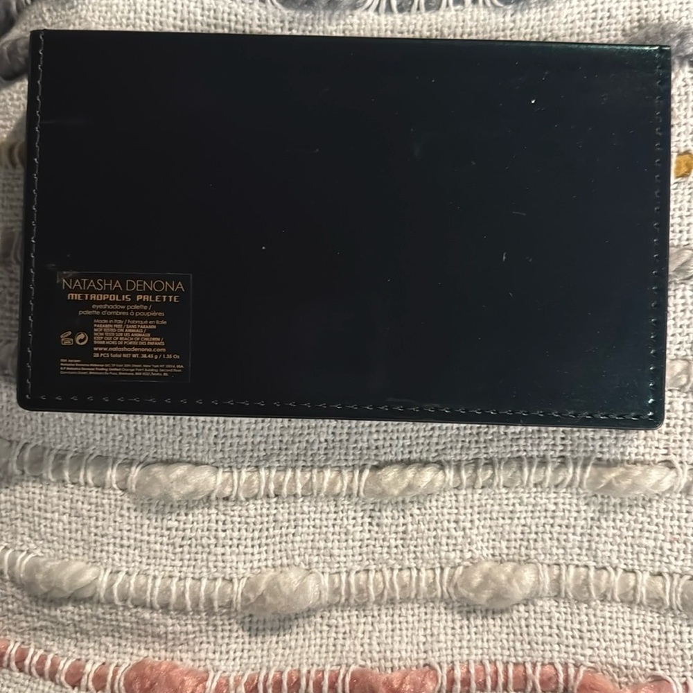 Natasha Denona Metropolis Palette in Black - Picture 2 of 3